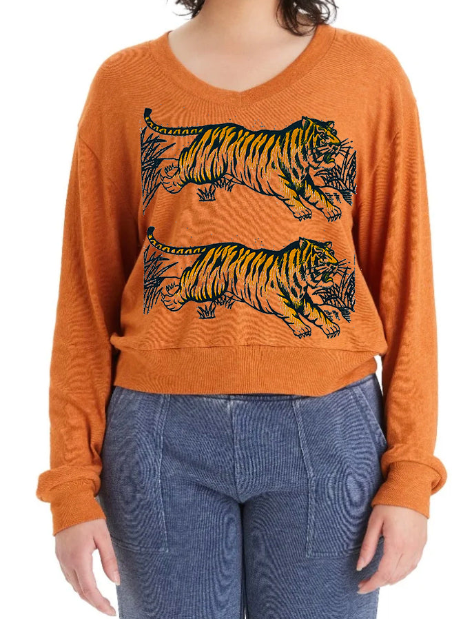 LEAPING TIGERS V-NECK