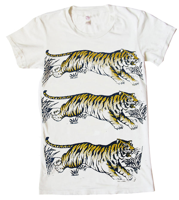 Vintage White Leaping Tigers Destroyed T-shirt.